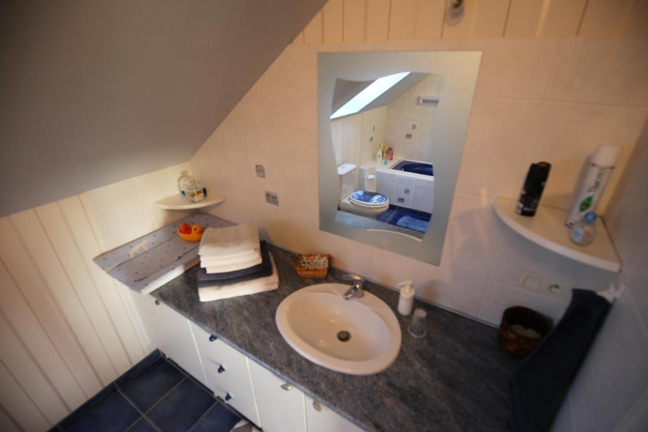 Blandine & Christian Apartment Saint-Judoce Екстериор снимка